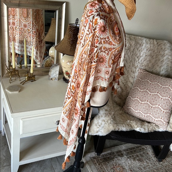 Spartina 449 linen cream boho tassel Paisley, printed scarf shawl wrap OS - Picture 5 of 16